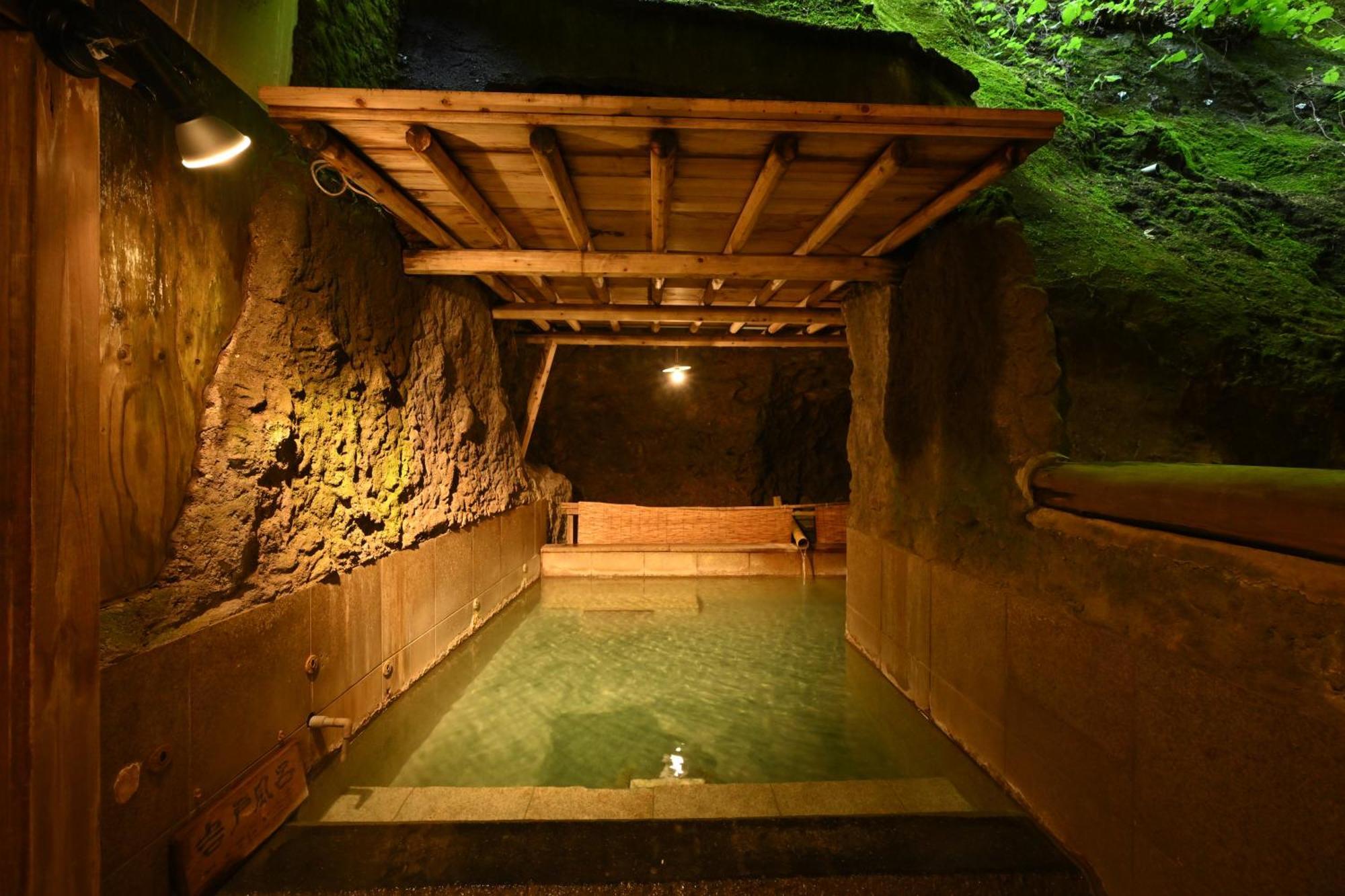 Osakaya Ryokan Kusatsu  Exteriör bild