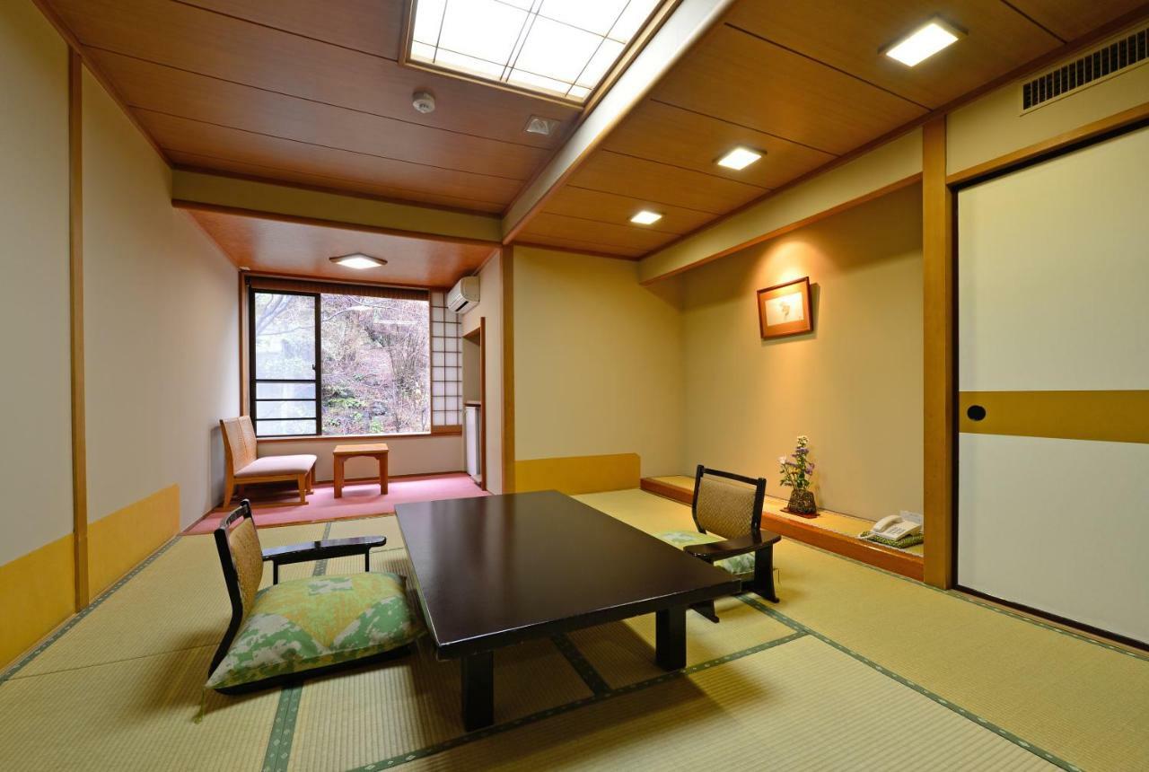 Osakaya Ryokan Kusatsu  Exteriör bild