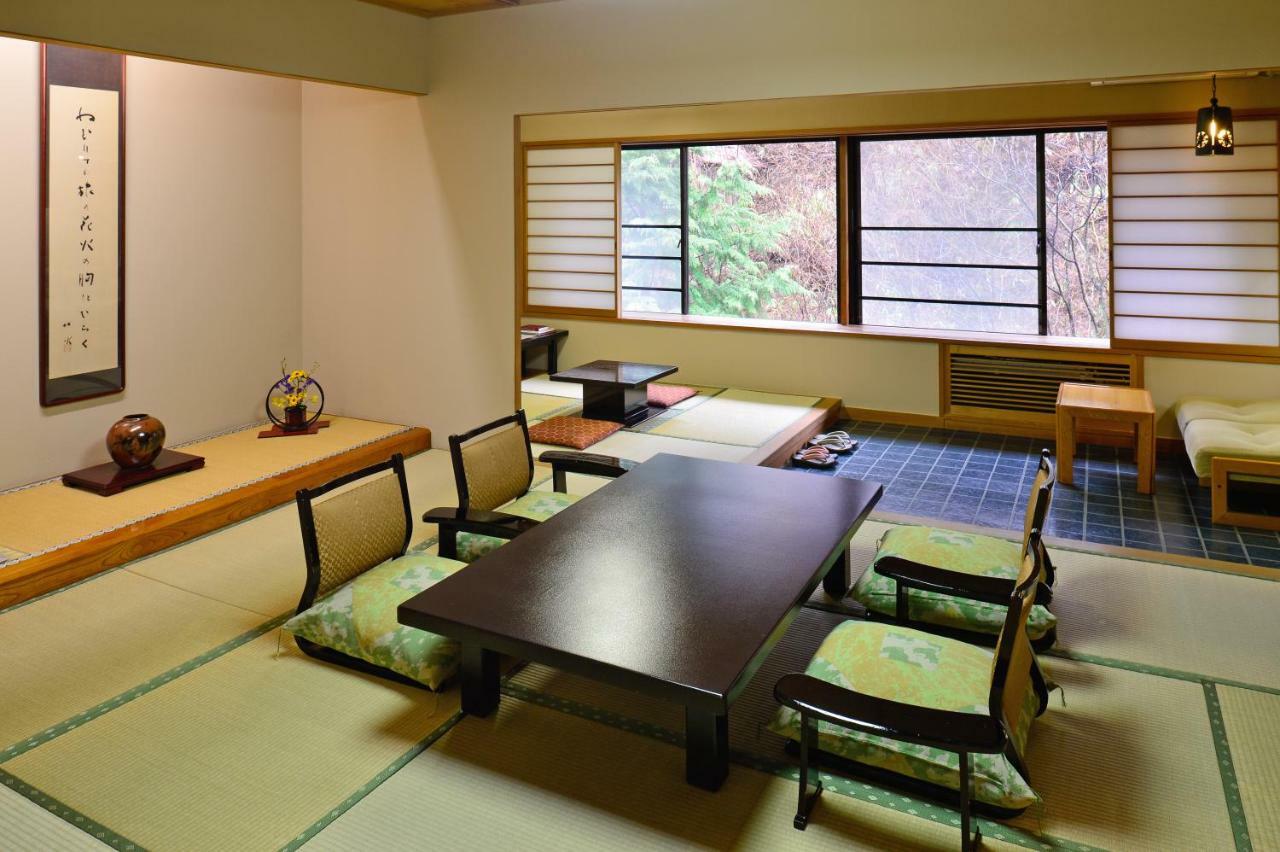 Osakaya Ryokan Kusatsu  Exteriör bild