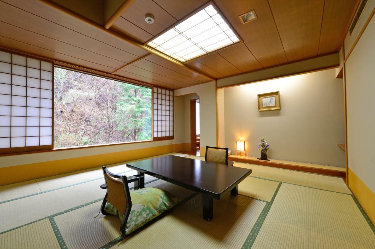 Osakaya Ryokan Kusatsu  Exteriör bild